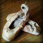 Gözəllik fədakarlıq tələb edir: balerinanın ucsuz-bucaqsız ayaqları.Balerinanınki kimi ayaq.