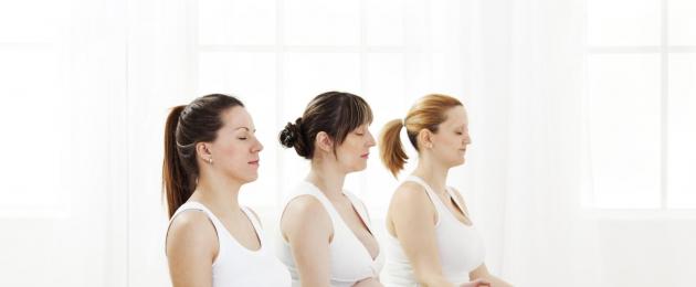 Yoga för gravida kvinnor - de bästa poserna under graviditeten.  Top asanas för gravida kvinnor - övningar förbjudna under graviditeten